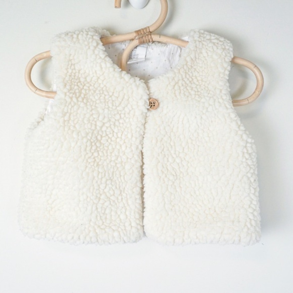 H&M Faux Shearling Fleece Vest‎ Kids 2T Cream Polka Dot Lining Sleeveless